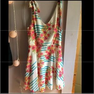 City Studio, Floral dress, Size 11 (juniors)